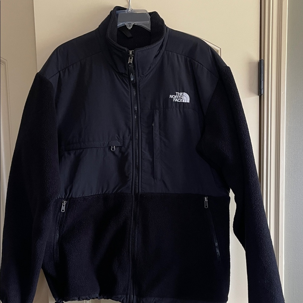 The North Face Men's Black Performance Jacket